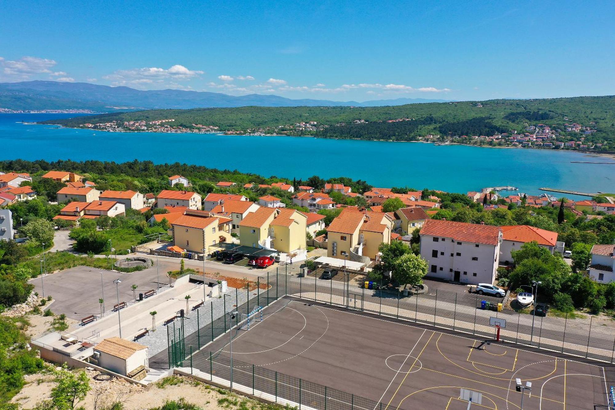 Apartments Omanovic Cizici Exterior photo